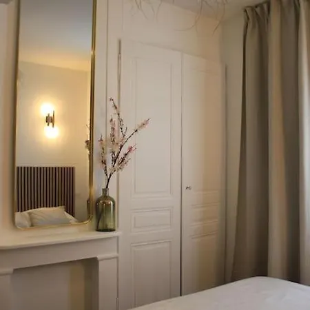 Apartment Maison Amienoise - Confort - Calme - Wifi - Netflix *